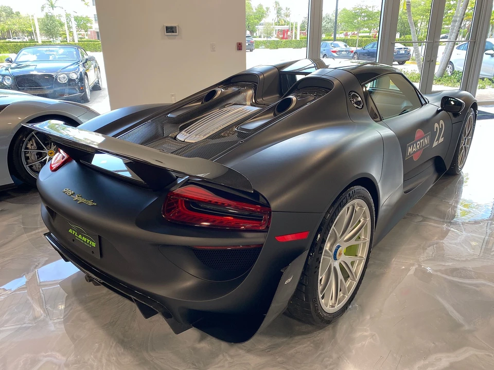 2015 Porsche 918 Spyder - Image 4 of 7