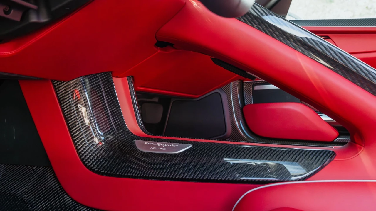 2015 Porsche 918 Spyder - Image 31 of 31