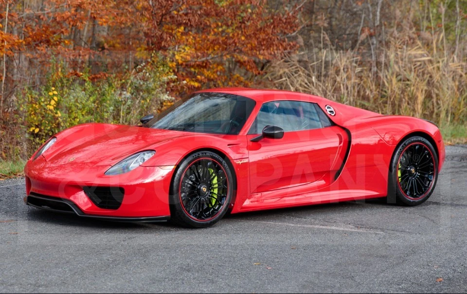 2015 Porsche 918 Spyder - Image 2 of 26