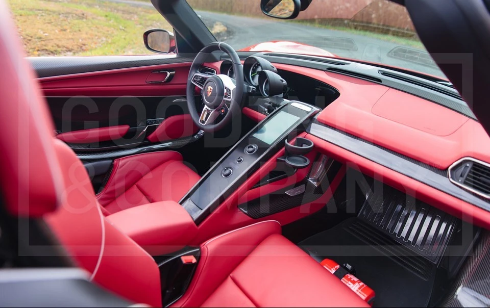 2015 Porsche 918 Spyder - Image 11 of 26