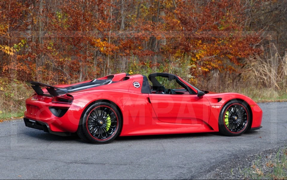 2015 Porsche 918 Spyder - Image 6 of 26