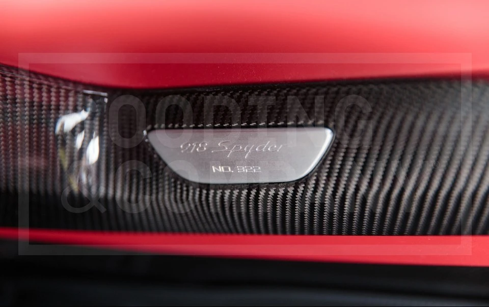 2015 Porsche 918 Spyder - Image 17 of 26
