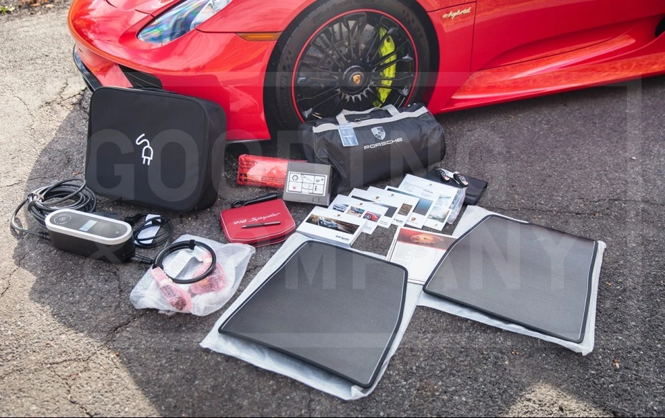 2015 Porsche 918 Spyder - Image 22 of 26