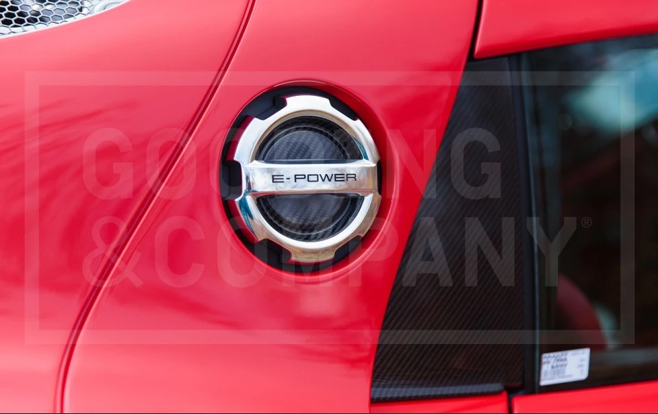 2015 Porsche 918 Spyder - Image 18 of 26