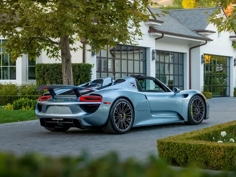2015 Porsche 918 Spyder - Image 3 of 31