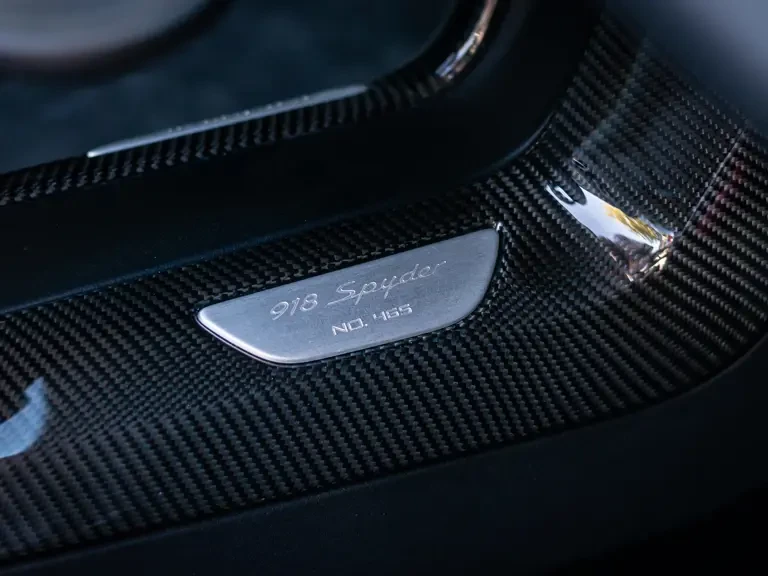 2015 Porsche 918 Spyder - Image 23 of 31