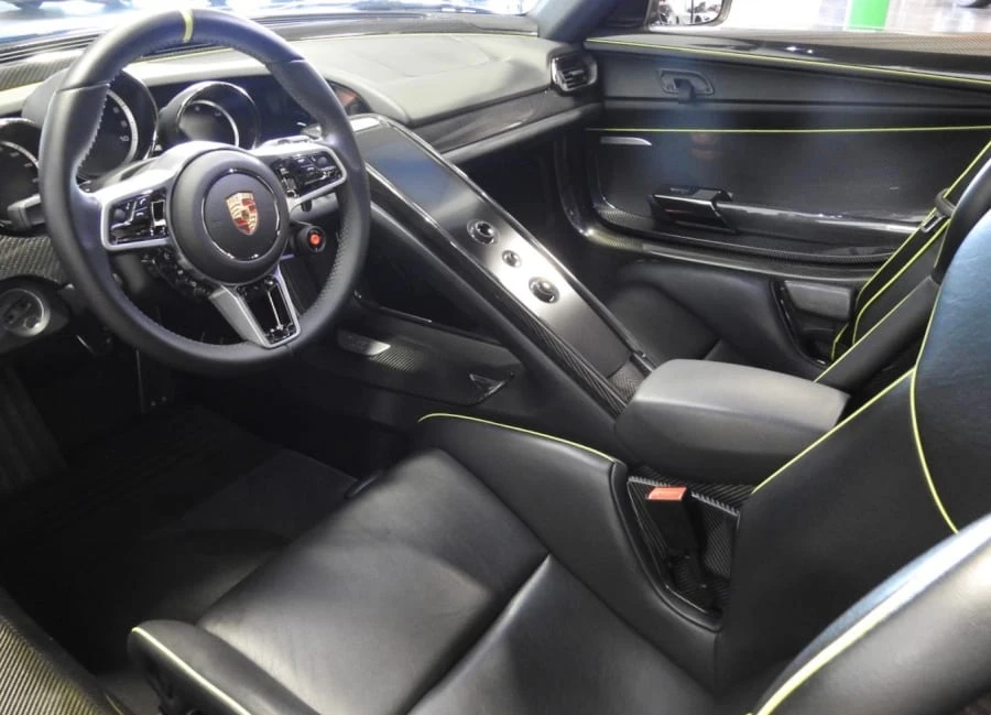2015 Porsche 918 Spyder - Image 3 of 16