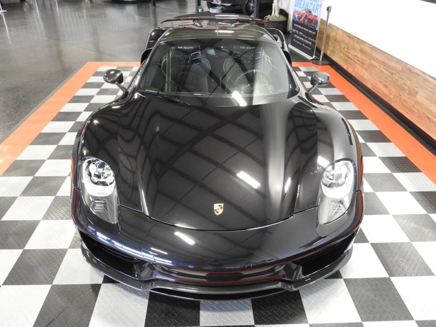 2015 Porsche 918 Spyder - Image 11 of 16