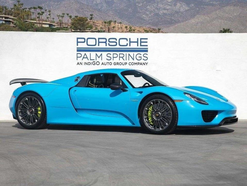 2015 Porsche 918 Spyder - Image 2 of 11