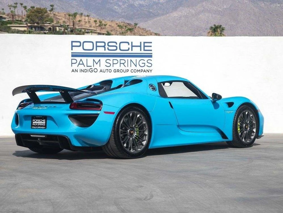 2015 Porsche 918 Spyder - Image 7 of 11