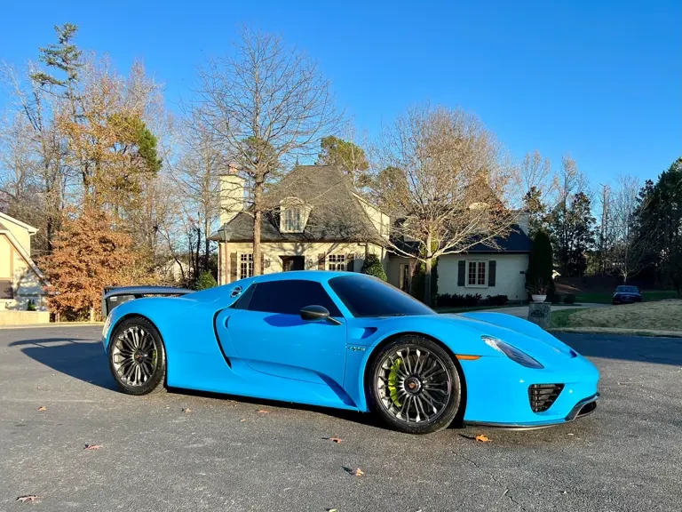 2015 Porsche 918 Spyder - Image 17 of 31