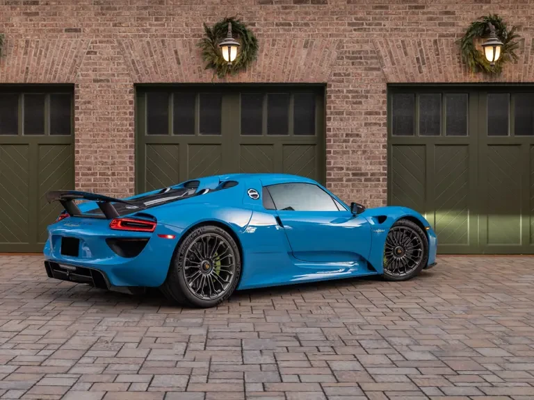 2015 Porsche 918 Spyder - Image 3 of 31