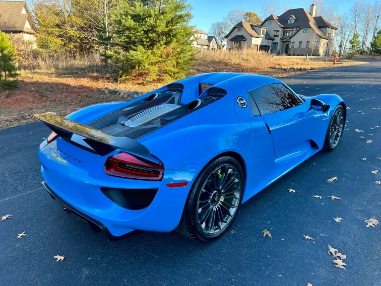2015 Porsche 918 Spyder - Image 22 of 31