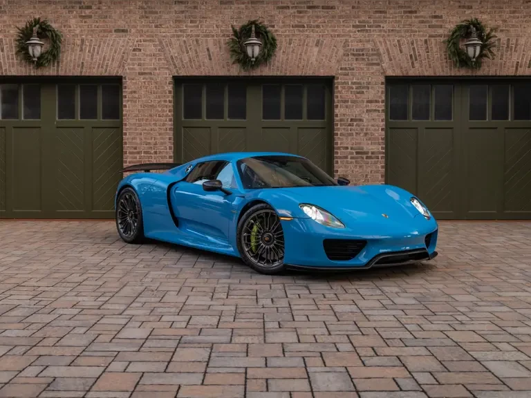 2015 Porsche 918 Spyder - Image 8 of 31