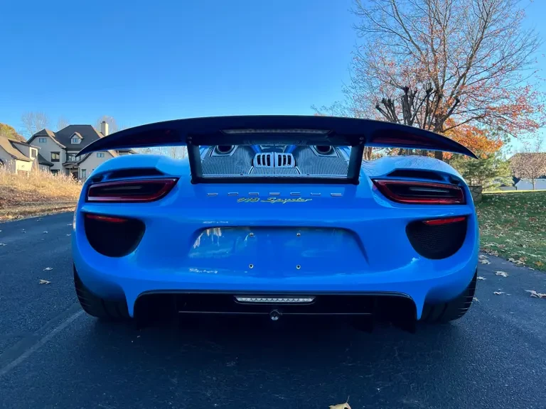 2015 Porsche 918 Spyder - Image 20 of 31