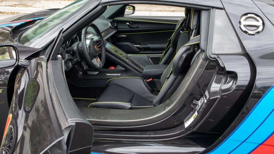 2015 Porsche 918 Spyder - Image 4 of 20