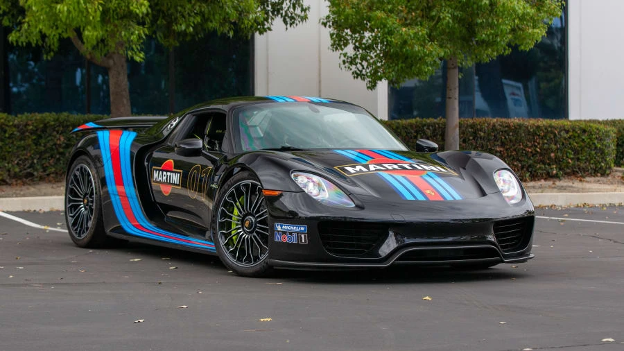 2015 Porsche 918 Spyder - Image 12 of 20