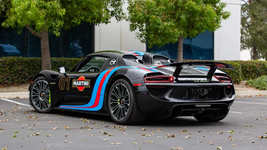 2015 Porsche 918 Spyder - Image 13 of 20