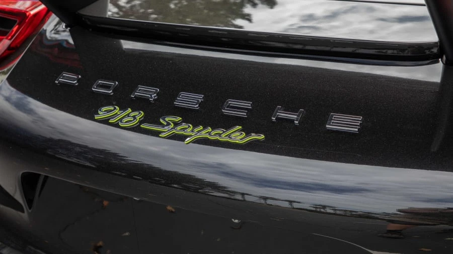 2015 Porsche 918 Spyder - Image 18 of 20