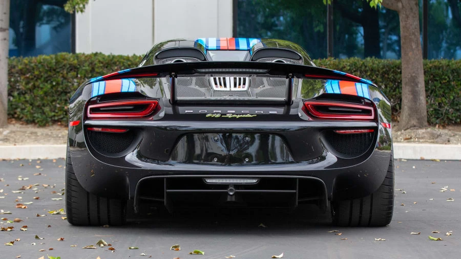 2015 Porsche 918 Spyder - Image 20 of 20