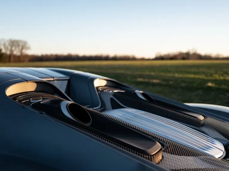 2015 Porsche 918 Spyder - Image 30 of 31