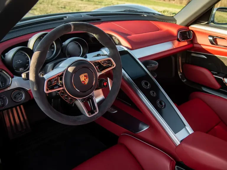 2015 Porsche 918 Spyder - Image 5 of 31