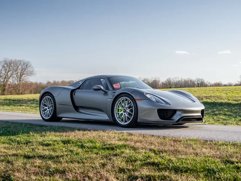 2015 Porsche 918 Spyder - Image 2 of 31