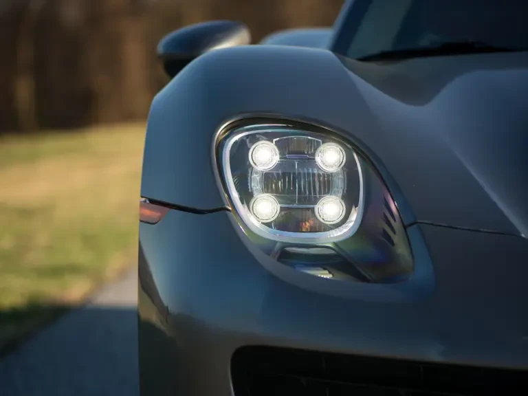 2015 Porsche 918 Spyder - Image 22 of 31