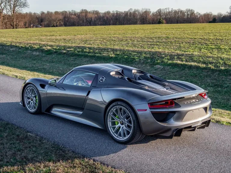 2015 Porsche 918 Spyder - Image 3 of 31