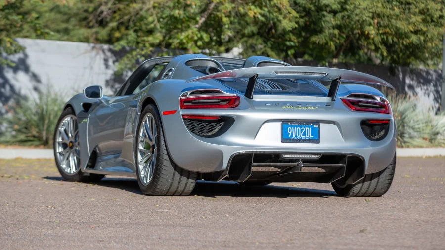 2015 Porsche 918 Spyder - Image 3 of 20