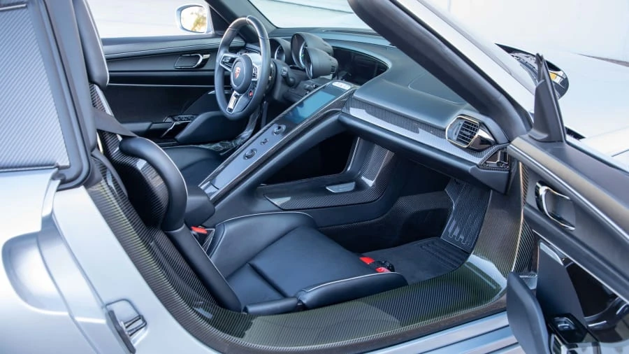 2015 Porsche 918 Spyder - Image 5 of 20