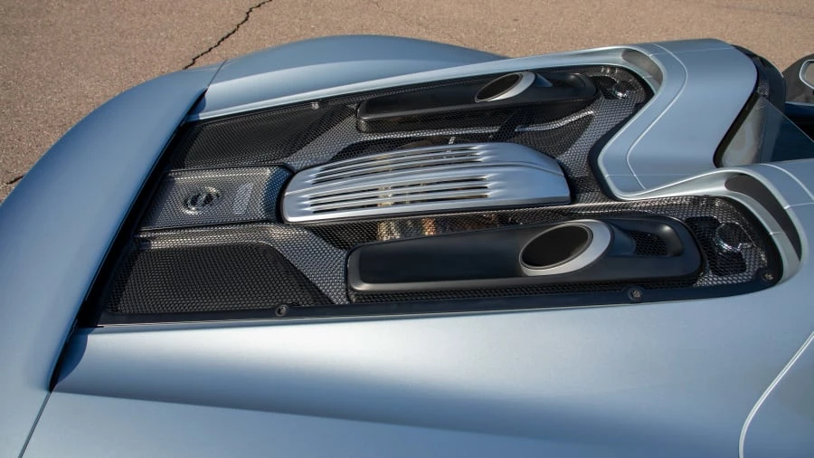 2015 Porsche 918 Spyder - Image 7 of 20