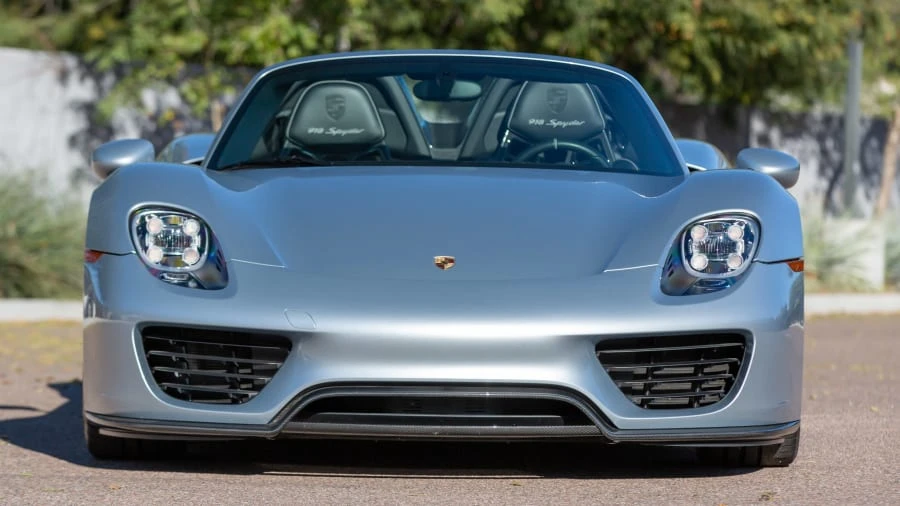 2015 Porsche 918 Spyder - Image 14 of 20