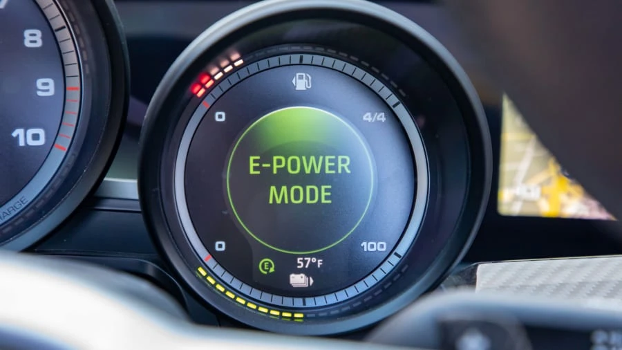 2015 Porsche 918 Spyder - Image 15 of 20