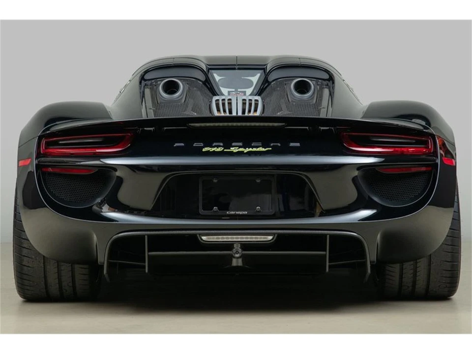 2015 Porsche 918 Spyder - Image 6 of 31