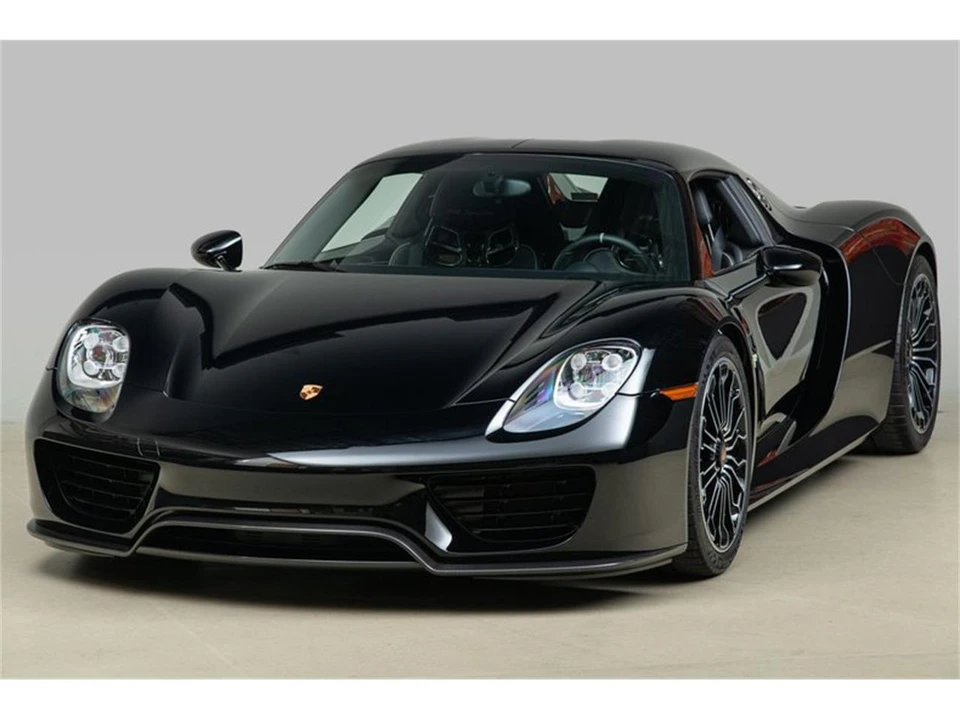 2015 Porsche 918 Spyder - Image 2 of 31