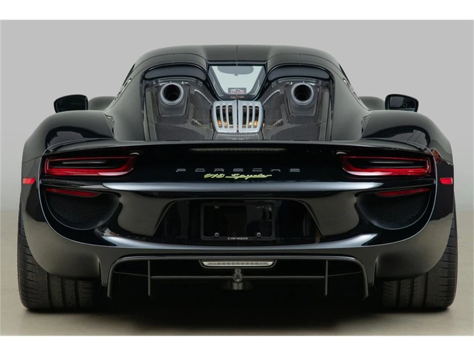 2015 Porsche 918 Spyder - Image 7 of 31