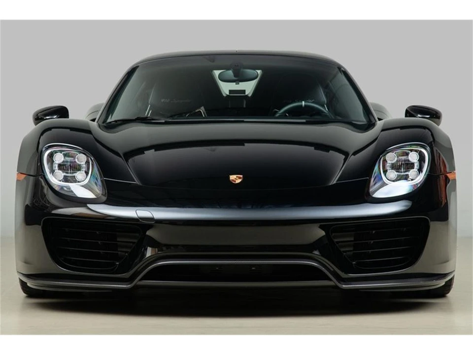 2015 Porsche 918 Spyder - Image 13 of 31