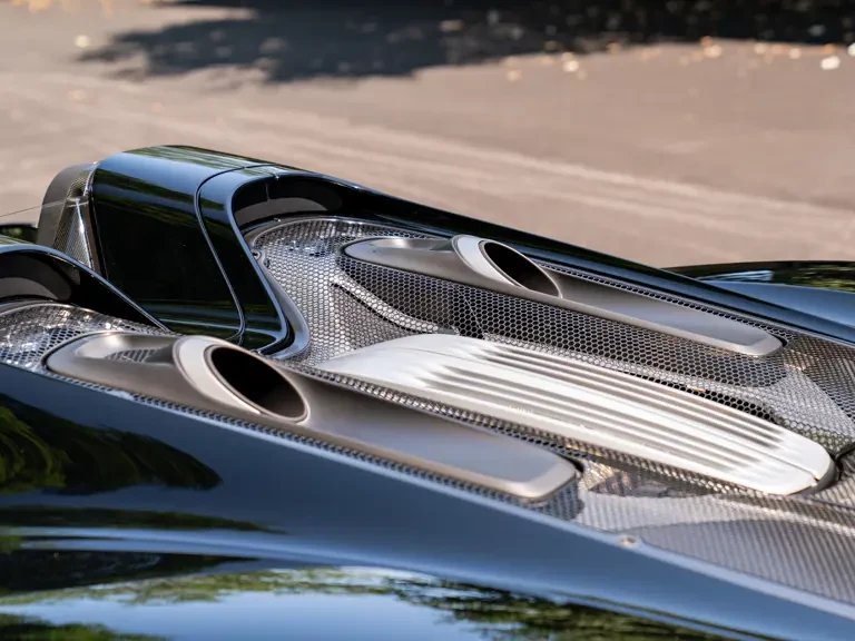 2015 Porsche 918 Spyder - Image 28 of 31
