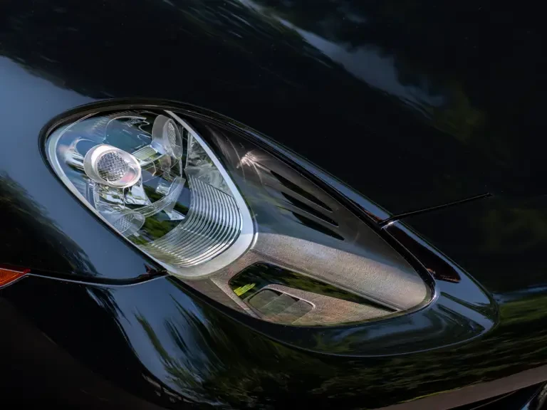 2015 Porsche 918 Spyder - Image 22 of 31