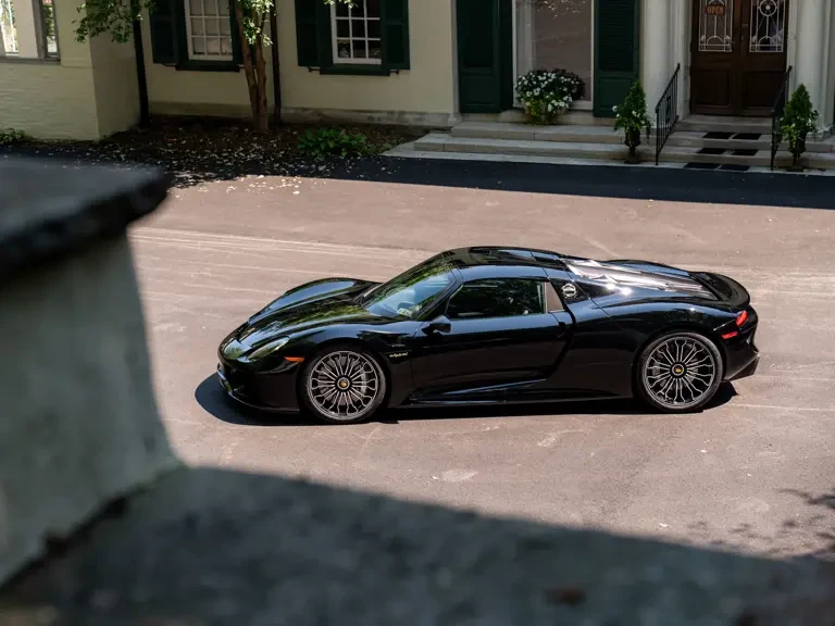 2015 Porsche 918 Spyder - Image 11 of 31