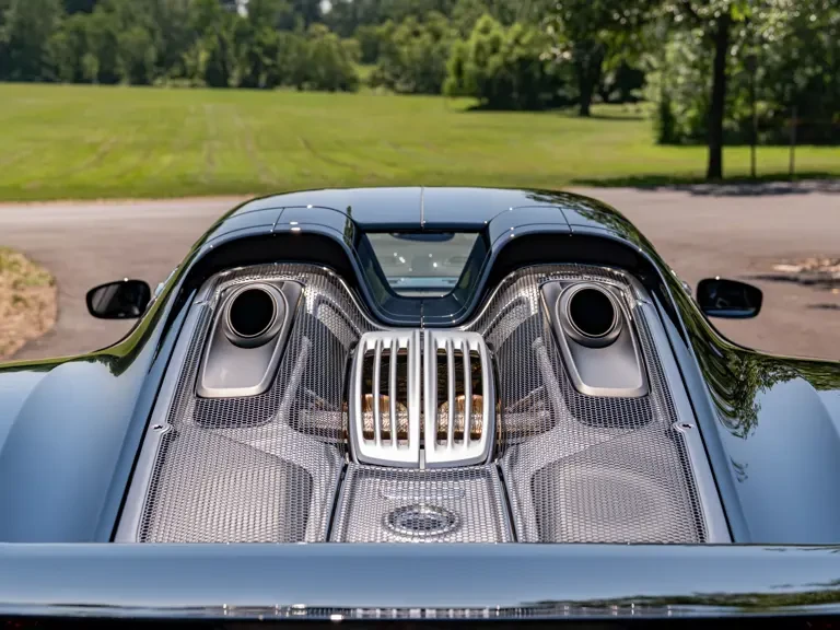 2015 Porsche 918 Spyder - Image 4 of 31