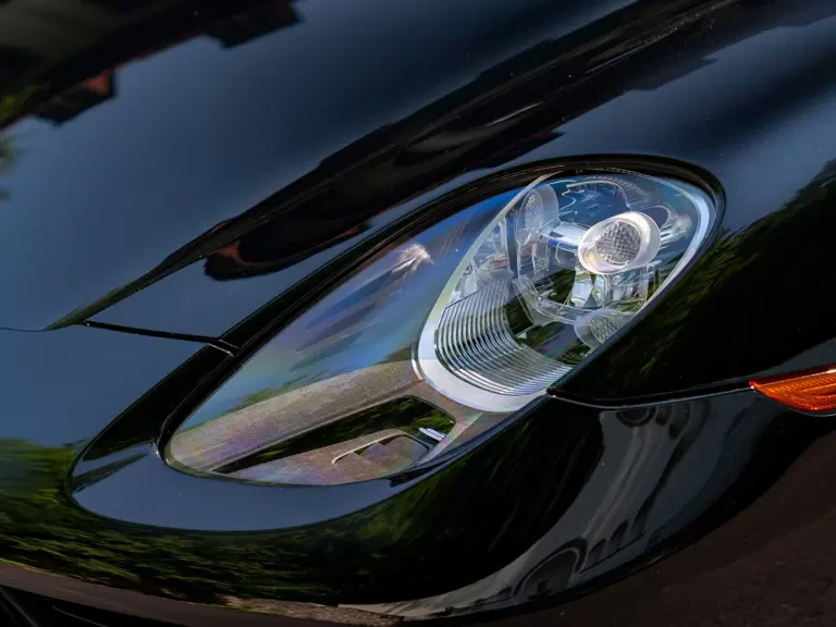 2015 Porsche 918 Spyder - Image 21 of 31