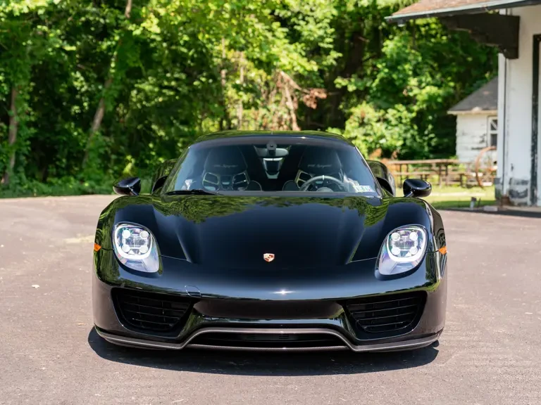 2015 Porsche 918 Spyder - Image 9 of 31