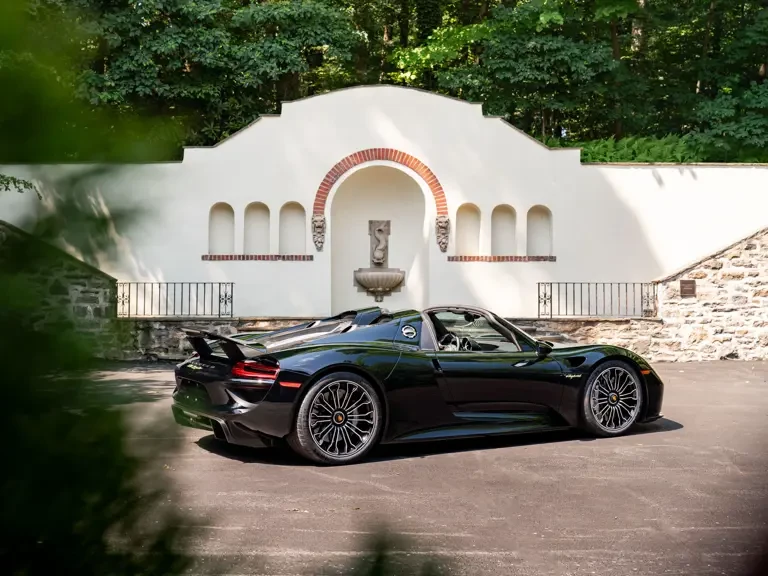 2015 Porsche 918 Spyder - Image 3 of 31
