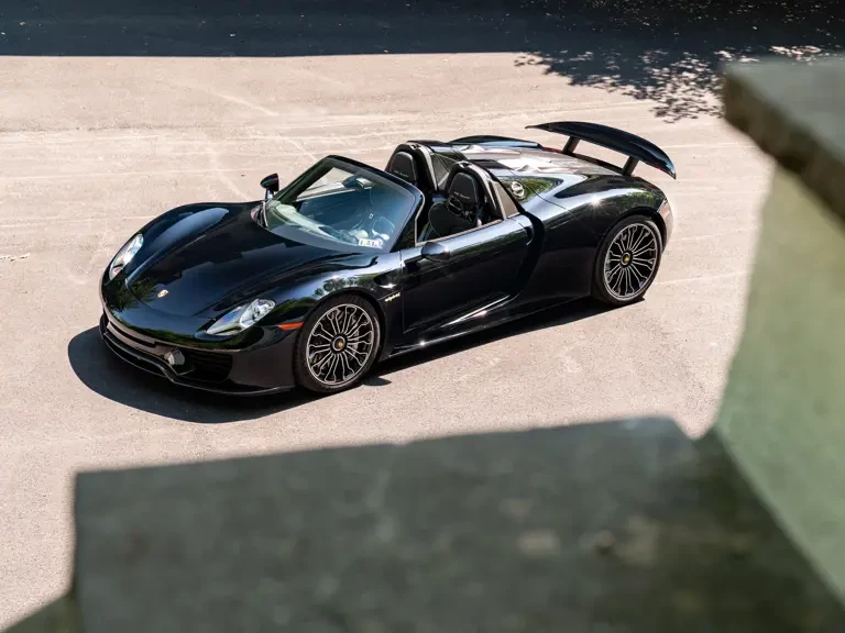 2015 Porsche 918 Spyder - Image 2 of 31