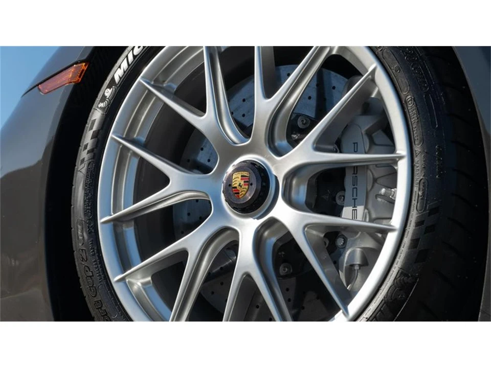 2015 Porsche 918 Spyder - Image 6 of 31