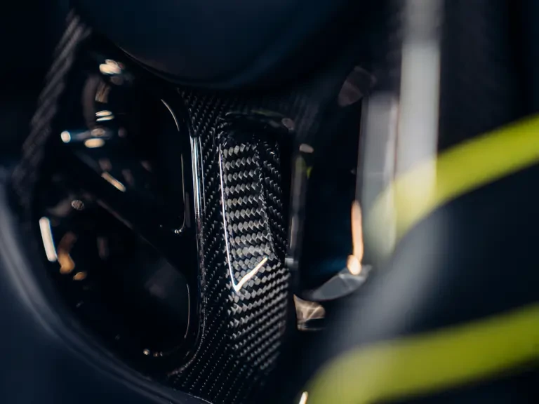 2015 Porsche 918 Spyder - Image 22 of 31