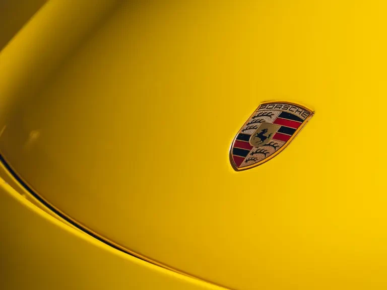 2015 Porsche 918 Spyder - Image 7 of 31