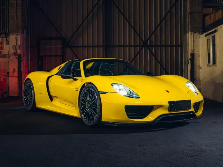 2015 Porsche 918 Spyder - Image 2 of 31